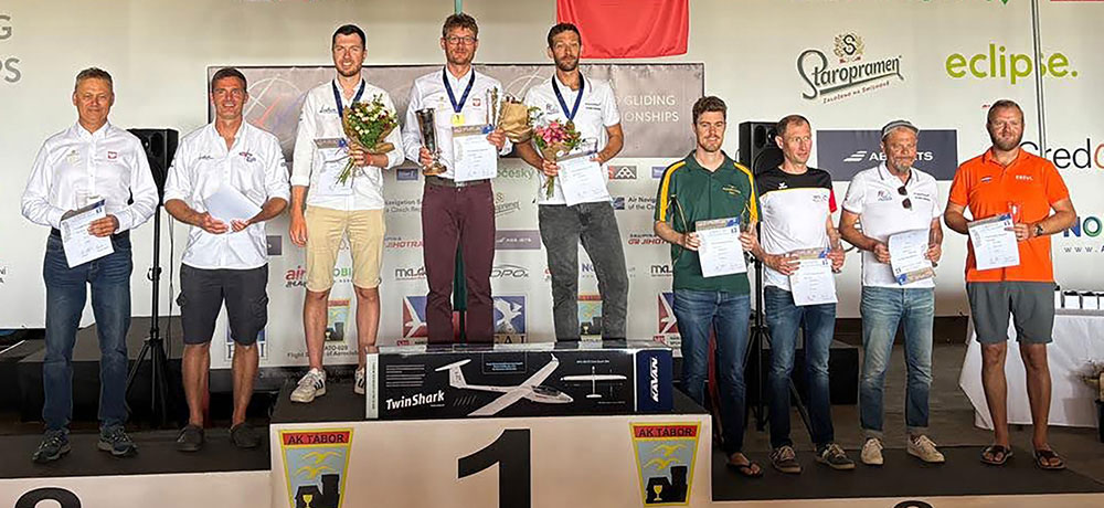 15 podium